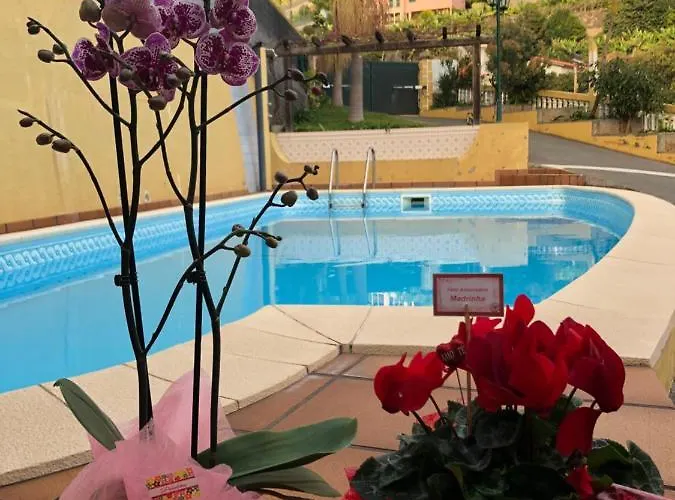 Casa Palmeiras アパート カリェタ